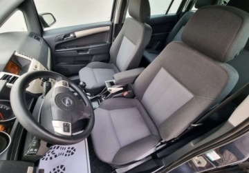 Opel Zafira B 1.8 ECOTEC 140KM 2007 Opel Zafira SLICZNA 1.8 Benzyna BOGATA WERSJA Oryginal WYJATKOWA Zadbana 2, zdjęcie 7