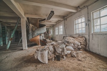 календарь urbex, заброшенный, забытый в кадре