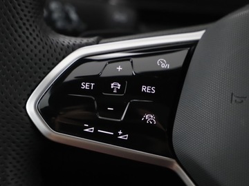 Volkswagen Arteon Fastback Facelifting 2.0 TDI 200KM 2021 Volkswagen Arteon R-line | DCC | Panorama | Hak |, zdjęcie 25