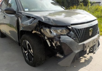 Peugeot 2008 II SUV Facelifting 1.2 PureTech 130KM 2024 Peugeot 2008 Okazja 1.2 Benzyna 130KM, zdjęcie 1