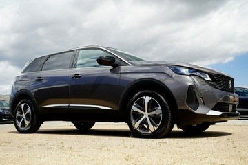Peugeot 5008 II Crossover Facelifting 1.6 PureTech 180KM 2023 Peugeot 5008 GT kamera Skora adc NawI, zdjęcie 3