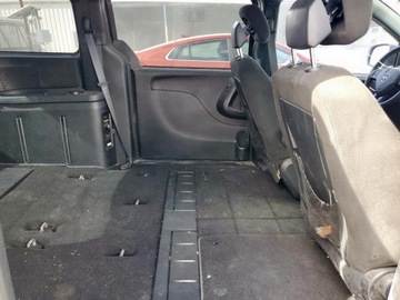 Dodge Caravan V Grand Caravan Facelifting 3.6 VVT 283KM 2017 Dodge Grand Caravan 2017 DODGE GRAND CARAVAN SE 3.6 Benzyna 283KM, zdjęcie 10