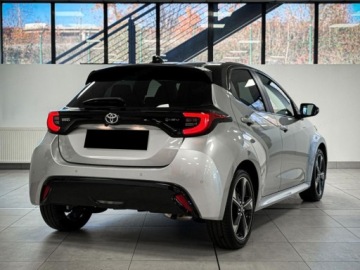 Toyota Yaris IV Hatchback Facelifting 1.5 Hybrid Dynamic Force 130KM 2025 Od ręki - Executive 1.5 Hybrid 130KM | Podgrzewane fotele!, zdjęcie 2