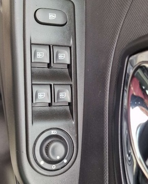 Renault Captur I Crossover 1.2 TCe EDC 120KM 2015 Renault Captur 1.2 TCE Automat Led Alu Navi, zdjęcie 28