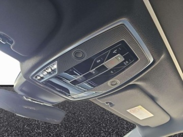 Audi A8 D5 Sedan Facelifting 3.0 55 TFSI 340KM 2023 Audi A8 Long, panoramiczny dach, skretna tylna os, kamery 360, head up, BO, zdjęcie 20