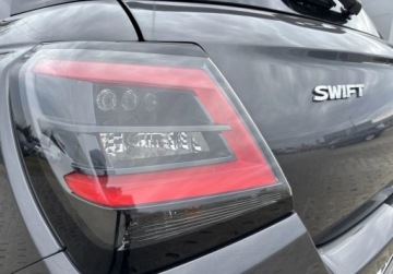 Suzuki Swift VI Hatchback Facelifting 1.2 DualJet SHVS 83KM 2025 Suzuki Swift Premium PLUS Gwarancja 2025 ROK Polski Salon Historia ASO 1.2, zdjęcie 24