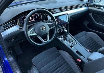 Volkswagen Passat B8 Variant Facelifting 2.0 TSI 190KM 2019 Volkswagen Passat Variant R-LINE -elegance, DCC, Matrix, Hak, DYNAUDIO, AC, zdjęcie 6