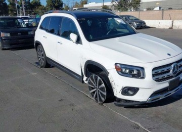 Mercedes GLB 2020 Mercedes-Benz GLB 2020, 2.0L, 4x4, od ubezpieczalni 2.0 Benzyna 221KM, zdjęcie 4