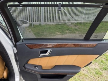 Mercedes Klasa E W212 Kombi 350 4MATIC 272KM 2011 MERCEDES E 350 4MATIC, V6 3.5l 272KM Przebieg: 194,588km Dokumentacja, zdjęcie 32