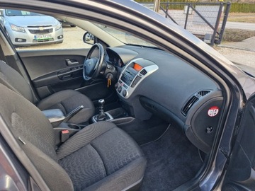 Kia Ceed I SW 2.0 143KM 2009 Kia Ceed 2009 Sliczna 2.0b z Niemiec Zarejestrowana Gwarancja 2.0 Benzyna, zdjęcie 22