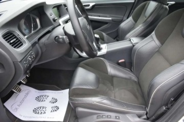 Volvo S60 II Sedan Facelifting 2.0 D4 DRIVE-E 181KM 2014 Volvo S60 VOLVO S60 2.0 D4 190 R-DESIGN ALU18 LED Navi Kamera Gwarancja 12, zdjęcie 19
