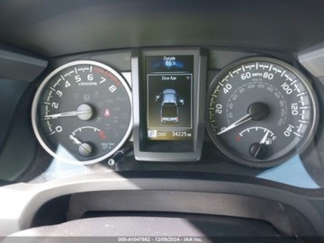 Toyota Tacoma II 2022 Toyota Tacoma 2022r., SR5 V6, od ubezpieczalni 3.5 Benzyna 278KM, zdjęcie 10