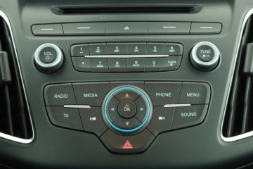 Ford Focus III Kombi Facelifting 1.5 TDCi 95KM 2015 Ford Focus 1.5 TDCi, Salon Polska, Serwis ASO, zdjęcie 10