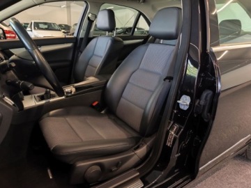 Mercedes Klasa C W204 Limuzyna 2.2 200 CDI 136KM 2010 Mercedes Benz C-200, Avangarde, Nawi, Manual, zdjęcie 6