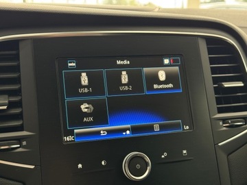 Renault Megane IV Grandtour Facelifting 1.3 TCe 140KM 2020 Renault Megane Limited / 1 właściciel / Salon Pols, zdjęcie 25