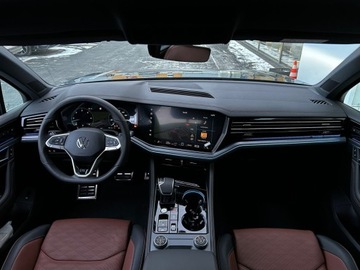 Volkswagen Touareg III SUV Facelifting 3.0 V6 TDI 231KM 2025 Volkswagen Touareg Touareg R-Line 3.0 V6 TDI 4MOTI, zdjęcie 4