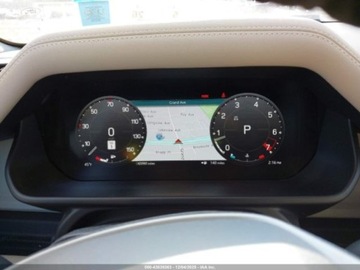 Land Rover Defender IV (L663) 2023 Land Rover Defender 2023r., 4x4, 2.0L 2.0 Benzyna 296KM, zdjęcie 10