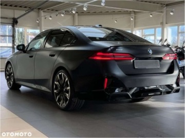 BMW Seria 5 G90-91 2025 BMW Seria 5 BMW Seria 5 3.0 Diesel 303KM, zdjęcie 2