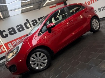 Kia Rio III Hatchback 3d 1.2 DOHC CVVT 85KM 2013 Kia Rio lift model ledy klima dwa komplety aly zima lato 85 konna benzyna, zdjęcie 9