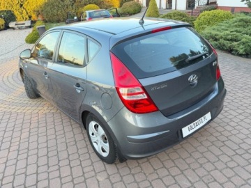 Hyundai i30 I Hatchback 1.4 109KM 2010 Hyundai i30 1.4 109KM Klima Sprawdz 1.4 Benzyna 109KM, zdjęcie 12