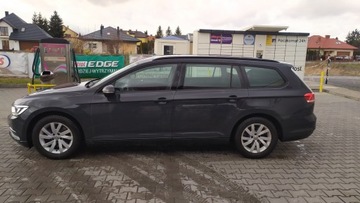 Volkswagen Passat B8 Variant 1.4 TSI BlueMotion Technology ACT 150KM 2018 Volkswagen Passat Volkswagen Passat B8 1.4 TSI 150KM rok 2018, zdjęcie 9