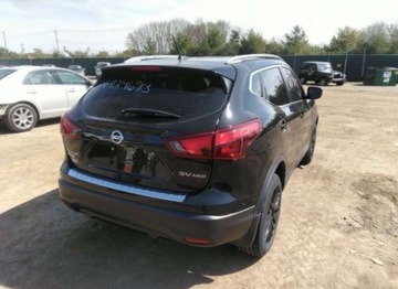 Nissan Qashqai II 2017 Nissan Qashqai 2017, 2.0L, 4x4, po gradobiciu, zdjęcie 3