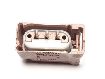 WTYCZKA OPRAWKI ŻARÓWKI P JEEP GRAND CHEROKEE WK2