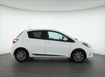 Toyota Yaris III Hatchback 5d Facelifting 2017 1.5 Dual VVT-iE 111KM 2017 Toyota Yaris 1.5 Dual VVT-i, Salon Polska, zdjęcie 5