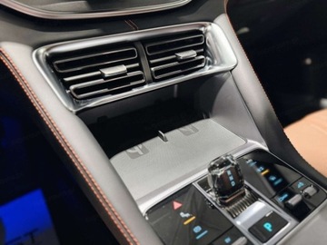 BYD Seal U DM-i 218KM 2025 DM-i Boost Suv 1.5 (214KM) 2025, zdjęcie 11