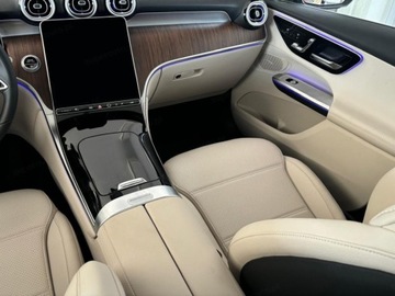 Mercedes GLC C254/X254 Coupe 2.0 220d 197KM 2025 GLC 220 d 4-Matic Avantgarde 2.0 (197KM) 2025, zdjęcie 8