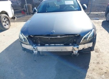 Mercedes Klasa E W213 2018 Mercedes-Benz Klasa E 2018, 2.0L, od ubezpieczalni 2.0 Benzyna 241KM, zdjęcie 8