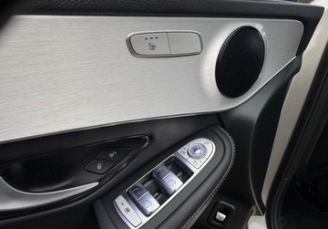 Mercedes GLC C253 SUV Facelifting 2.0 220d 194KM 2021 Mercedes-Benz GLC 4-Matic FullLed Alu Kamera Blis Virtual Navi Serwis Gwar, zdjęcie 23