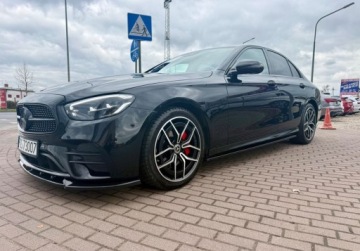 Mercedes Klasa E W213 Limuzyna Facelifting 2.0 E220d 194KM 2021 Mercedes-Benz Klasa E 2.0Cdi AMG Full Led 57.000 km 2.0 Diesel 194KM, zdjęcie 30
