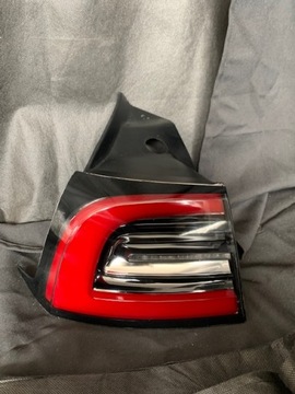 Tesla 3 tylna lewa lampa zewn. 1077397-90-E US