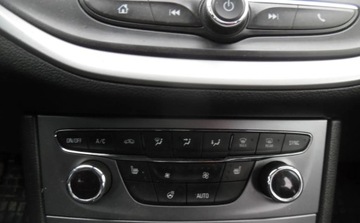 Opel Astra K Sports Tourer 1.6 CDTI 110KM 2019 Opel Astra 2019r, Salonowa, 1.6 CDTI. Uszkodzony lewy bok. VAT 23 1.6, zdjęcie 12