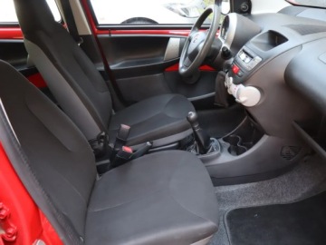 Toyota Aygo I Hatchback 5d Facelifting 1.0 VVT-i 68KM 2012 Toyota Aygo 1.0 VVT-i, Salon Polska, Serwis ASO, zdjęcie 7