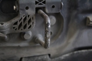 KAPOTA KRYT MOTORU VW GOLF 5 V PLUS 07R