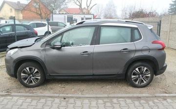 Peugeot 2008 I SUV Facelifting 1.2 PureTech 110KM 2018 Peugeot 2008 1.2 Benzyna 110KM, zdjęcie 7