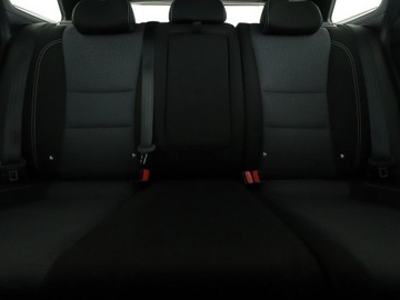 Hyundai i30 II Wagon Facelifting 1.4 MPI 100KM 2016 Hyundai i30 klimatyzacja multifunkcja grzane, zdjęcie 17