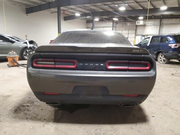 Dodge Challenger III 2016 Dodge Challenger SRT 392 2016 6.4l 6.4 Benzyna 485KM, zdjęcie 2