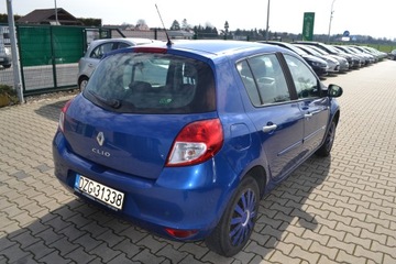 Renault Clio III Hatchback 5d 1.2 i 16V 75KM 2010 Renault Clio, zdjęcie 6