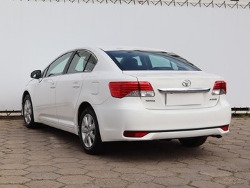Toyota Avensis III Sedan Facelifting 2.0 D-4D 124KM 2014 Toyota Avensis 2.0 D-4D, Salon Polska, Serwis ASO, zdjęcie 3