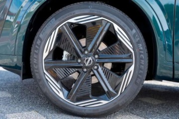 Nissan Qashqai III Crossover Facelifting 1.3 DIG-T MHEV 158KM 2025 Nissan Qashqai Polski Salon BOSE Pakiet Komfort Alcantara 1.3 Hybryda, zdjęcie 5