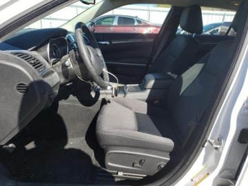 Chrysler 300C II 2021 Chrysler 300 2021r., Touring, od ubezpieczalni 3.6 Benzyna 292KM, zdjęcie 6