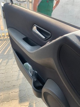 MERCEDES A CLASS W169 БОКОВИНА, ОБИВКА ПЕРЕДНЕЙ ДВЕРИ