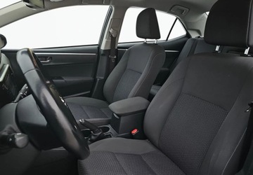 Toyota Corolla XI Sedan Facelifting 1,6 Valvematic 132KM 2017 Toyota Corolla 1.6 132KM SalonPL Pakiet Zimowy Grupa Adamowscy 1.6 Benzyna, zdjęcie 11