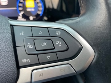 Volkswagen Golf VIII Hatchback 1.5 TSI EVO 150KM 2021 Volkswagen Golf 1.5 TSI EVO 150 KM STYLE BEZWYPADKOWY I- WLASCICIEL, zdjęcie 29