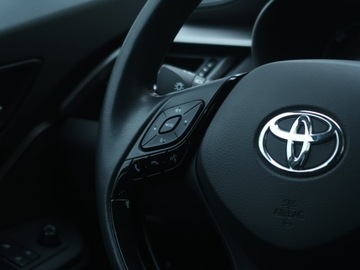 Toyota C-HR I Crossover Facelifting 1.8 Hybrid 122KM 2022 Toyota C-HR 1.8 Hybrid, Serwis ASO, Automat, zdjęcie 20