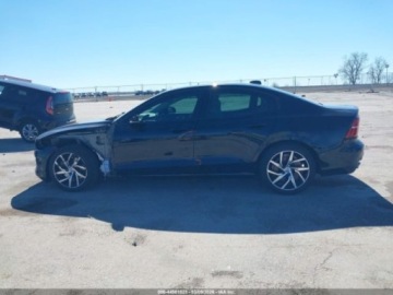 Volvo S60 III 2020 Volvo S60 T6 Momentum 2020 2.0 Benzyna 316KM, zdjęcie 2