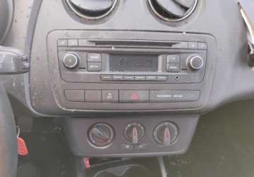 Seat Ibiza IV Hatchback 5d Facelifting 1.2 TDI CR 75KM 2014 Seat Ibiza 2014r, 1.2 TDI. Uszkodzony przod. 1.2 Diesel 75KM, zdjęcie 13